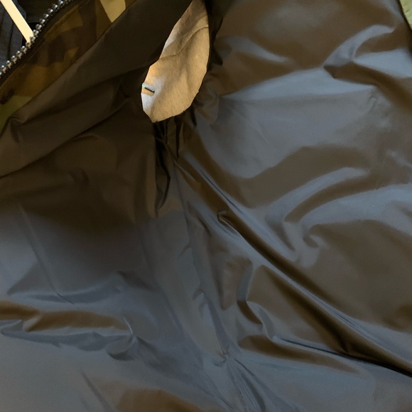 BRAND NEW! I got this for my birthday and will NEVER wear it in Arizona! - Picture 3 of 6